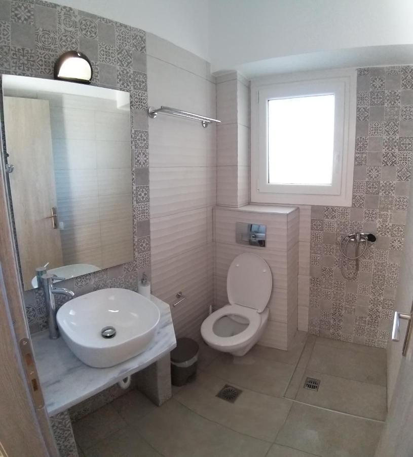 Zeus Hotel Ireo  Bagian luar foto