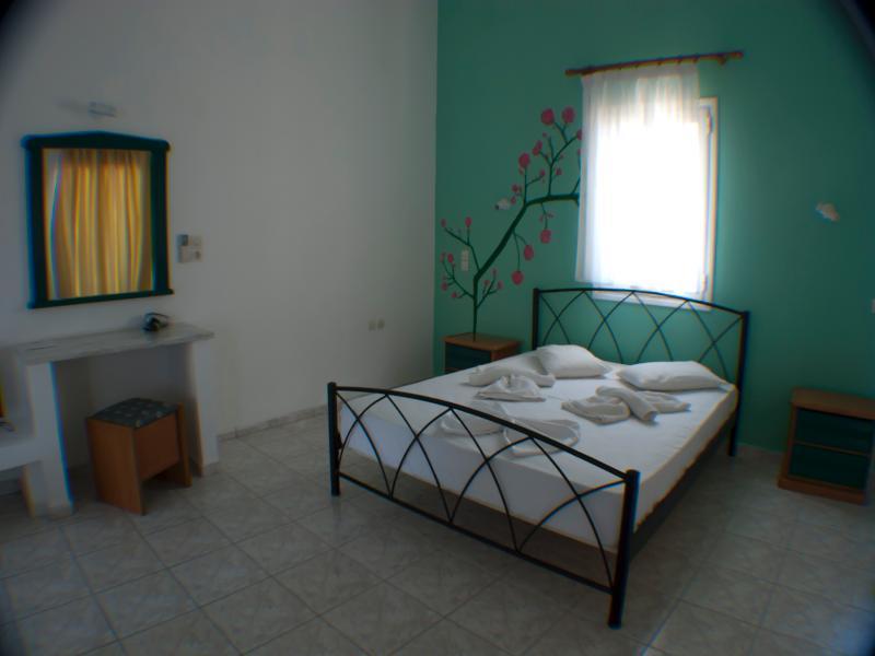 Zeus Hotel Ireo  Bagian luar foto