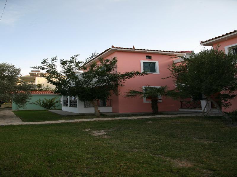 Zeus Hotel Ireo  Bagian luar foto