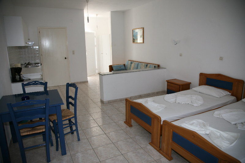 Zeus Hotel Ireo  Bagian luar foto