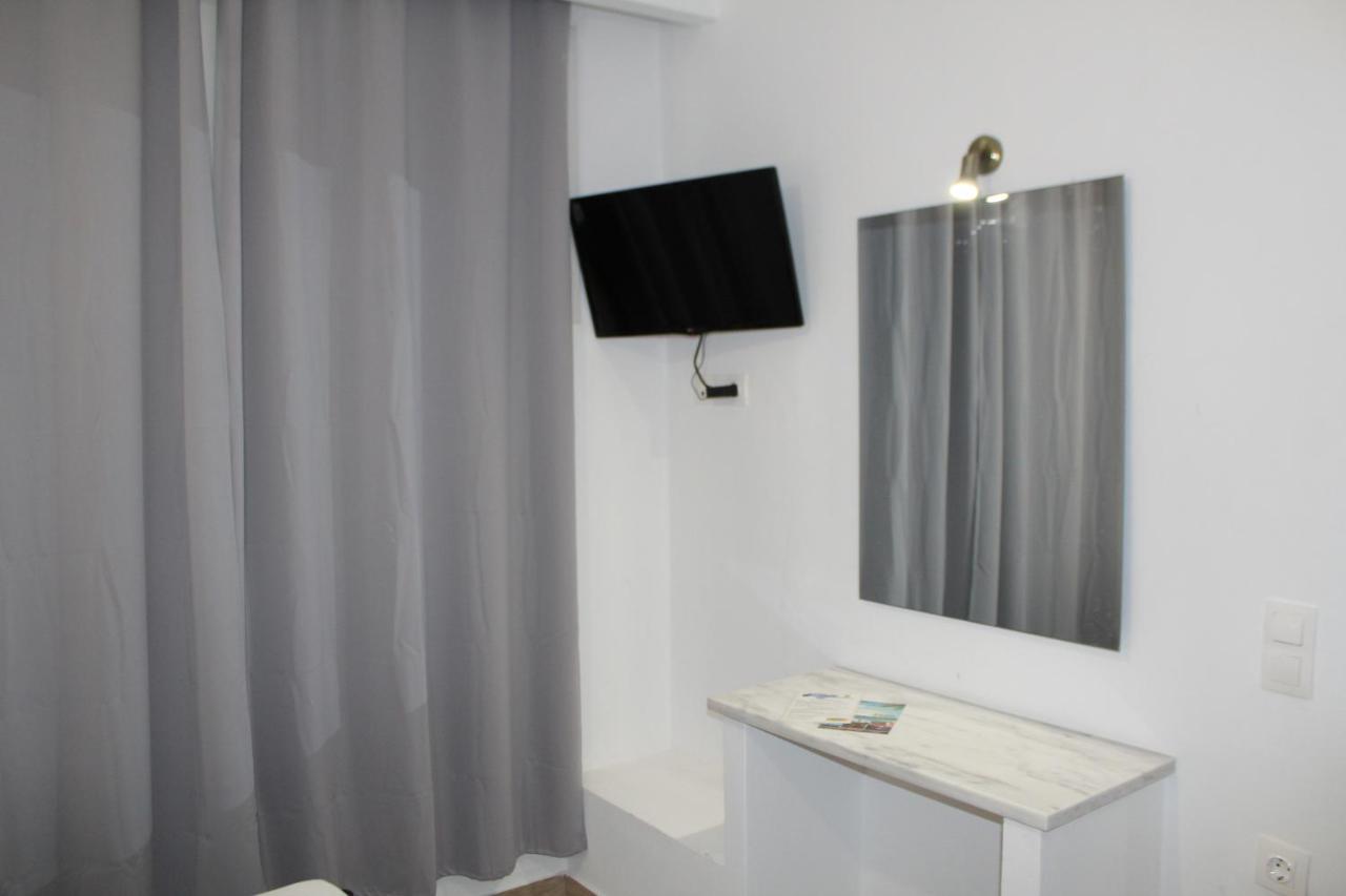 Zeus Hotel Ireo  Bagian luar foto