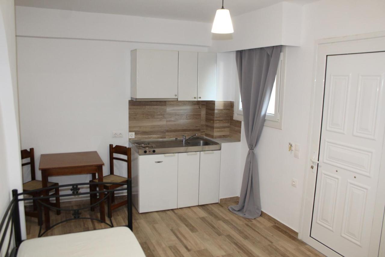 Zeus Hotel Ireo  Bagian luar foto